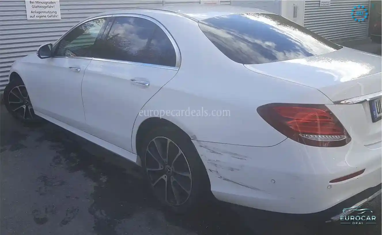 Mercedes-Benz E 200