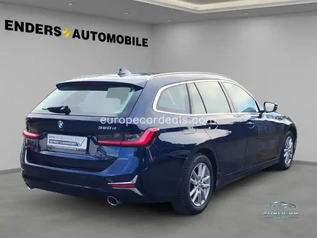 BMW 320