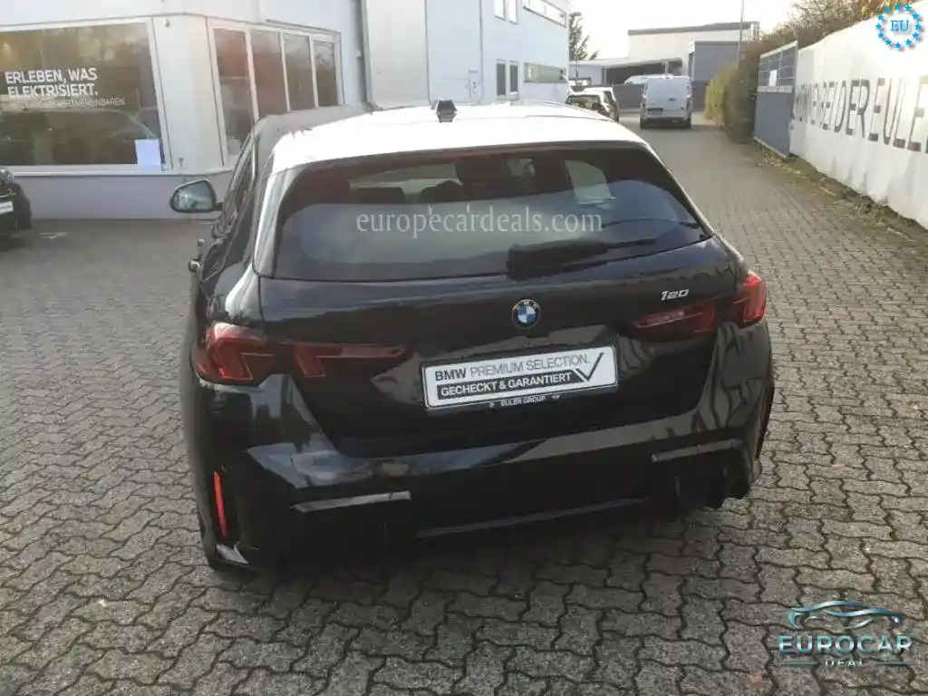 BMW 120