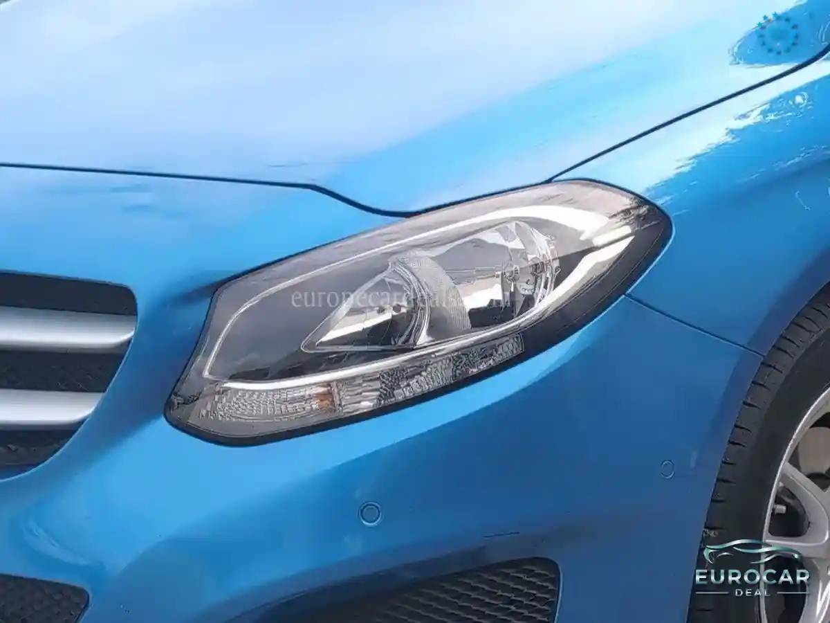 Mercedes-Benz B 220
