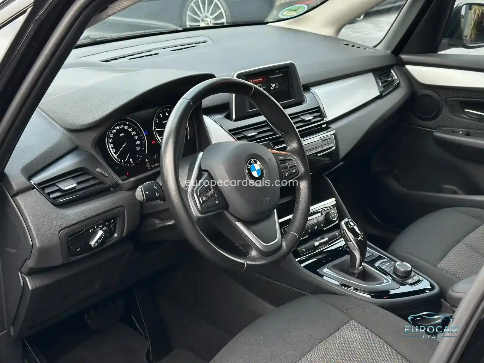 BMW 218