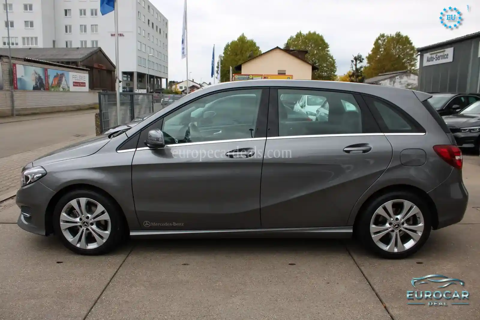 Mercedes-Benz B 180