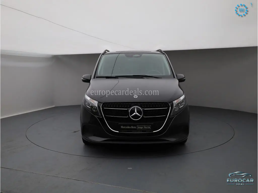 Mercedes-Benz V 220