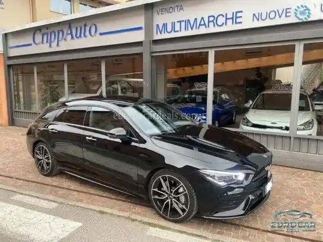 Mercedes-Benz CLA 35 AMG