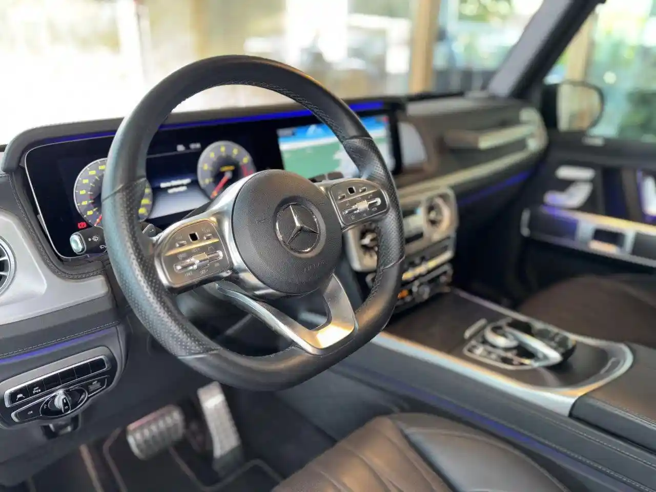 Mercedes-Benz G 500