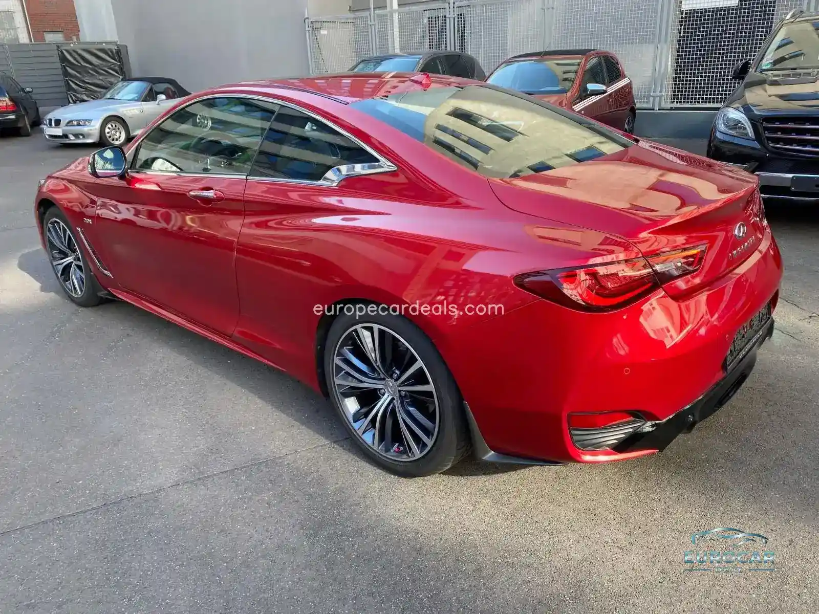 Infiniti Q60