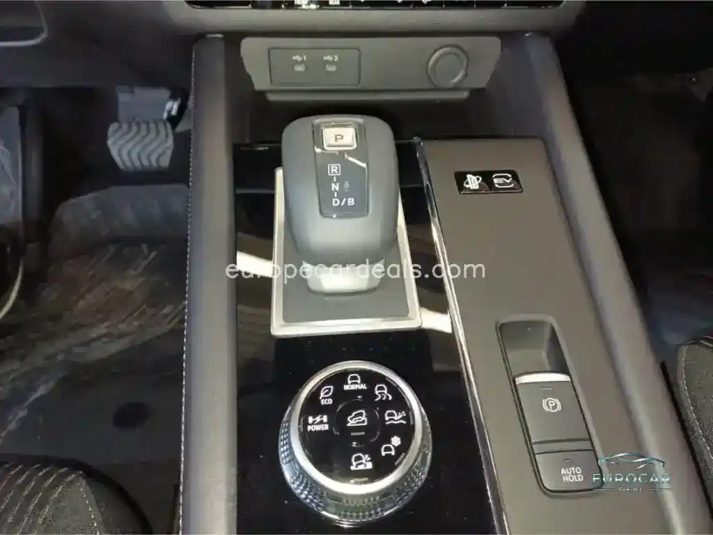 Mitsubishi Plug-in Hybrid Outlander