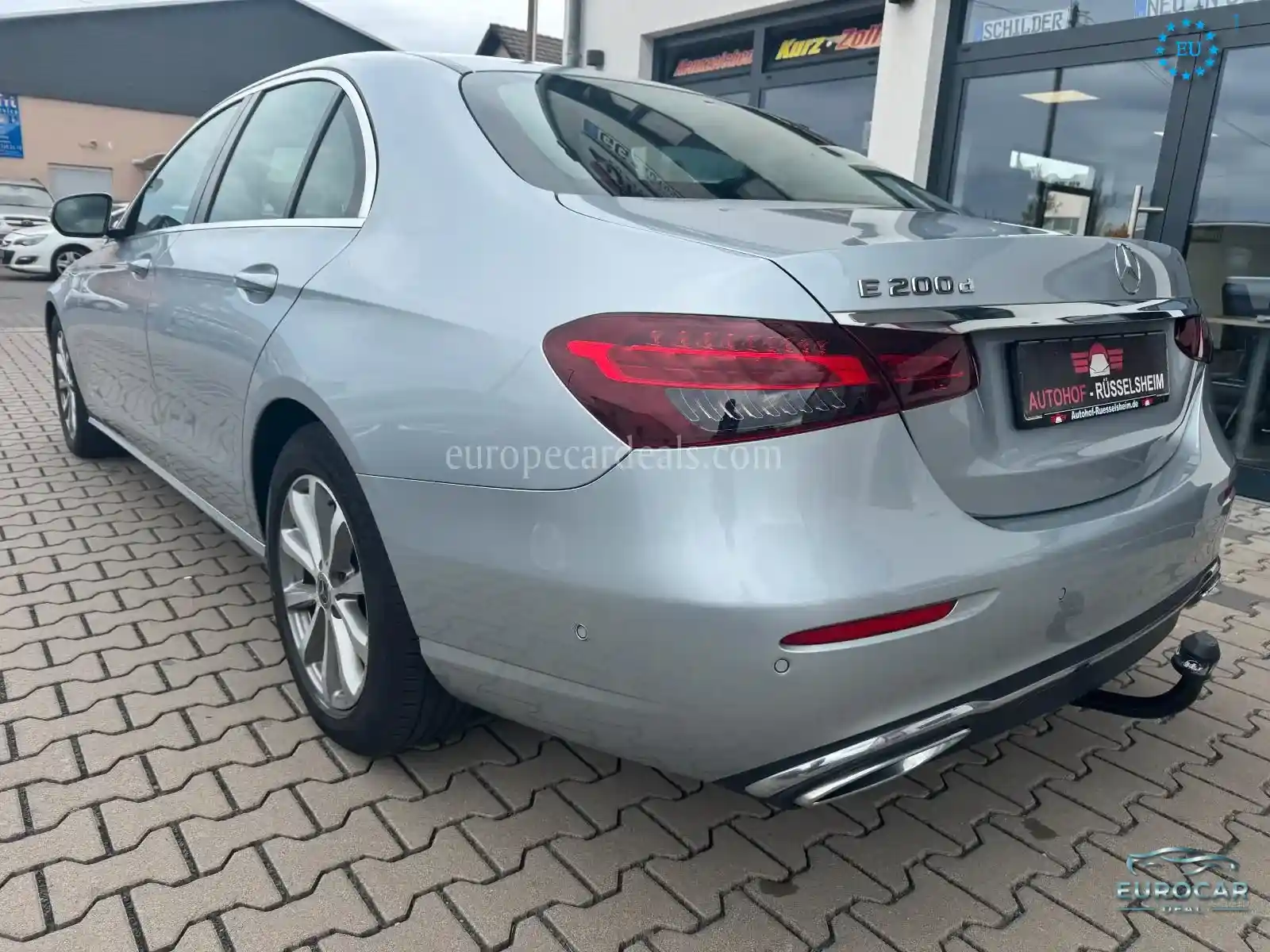 Mercedes-Benz E 200