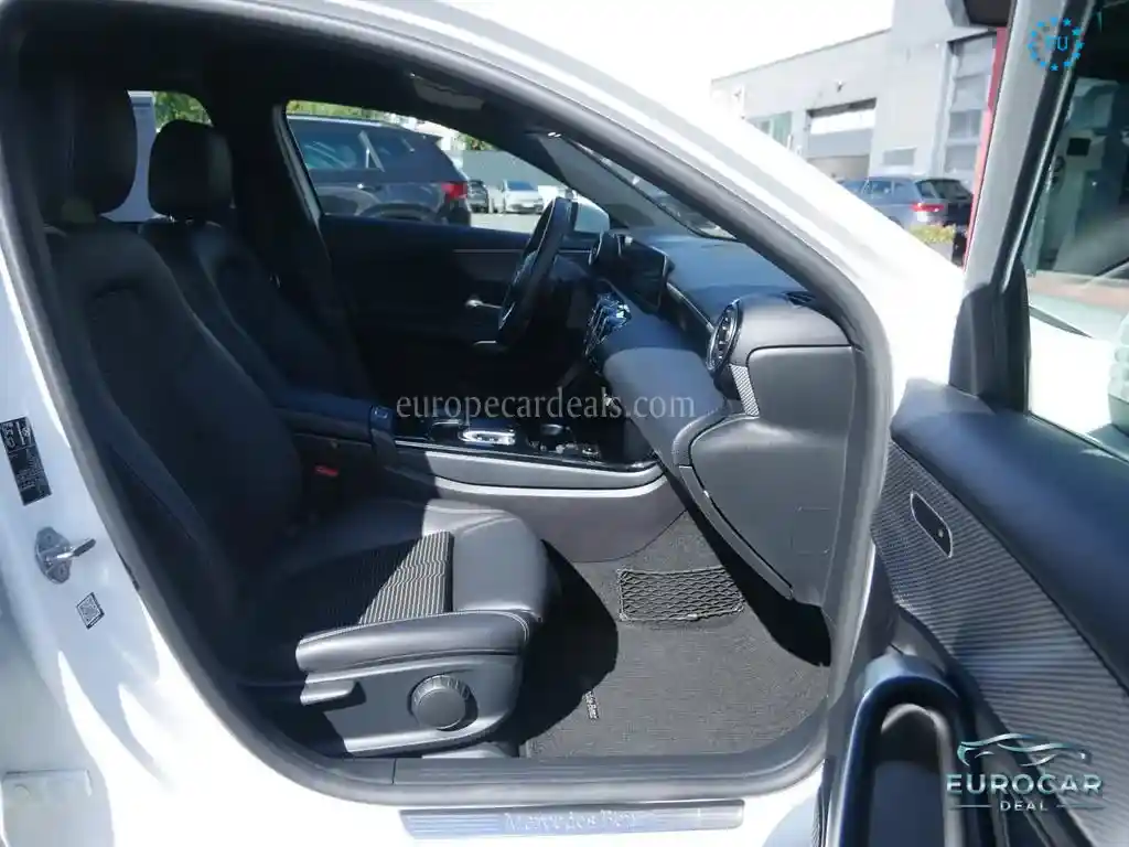 Mercedes-Benz A 220