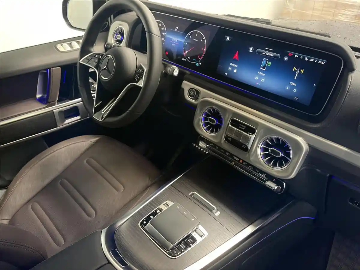 Mercedes-Benz G 450