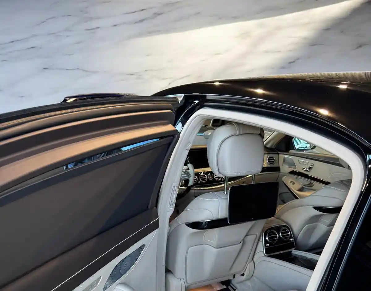Mercedes-Benz S 600