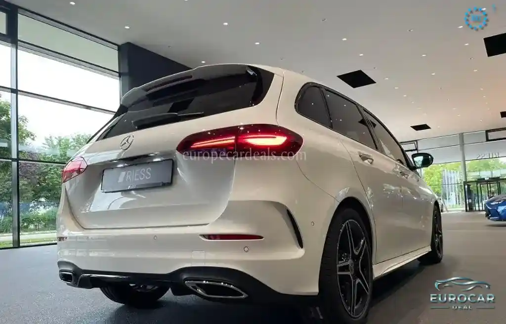 Mercedes-Benz B 220