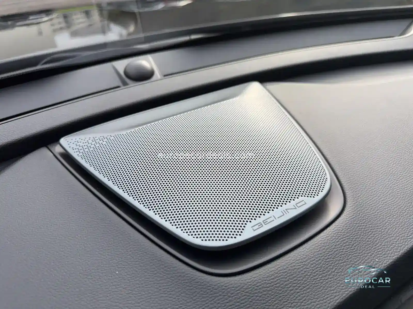 BAIC Beijing X75
