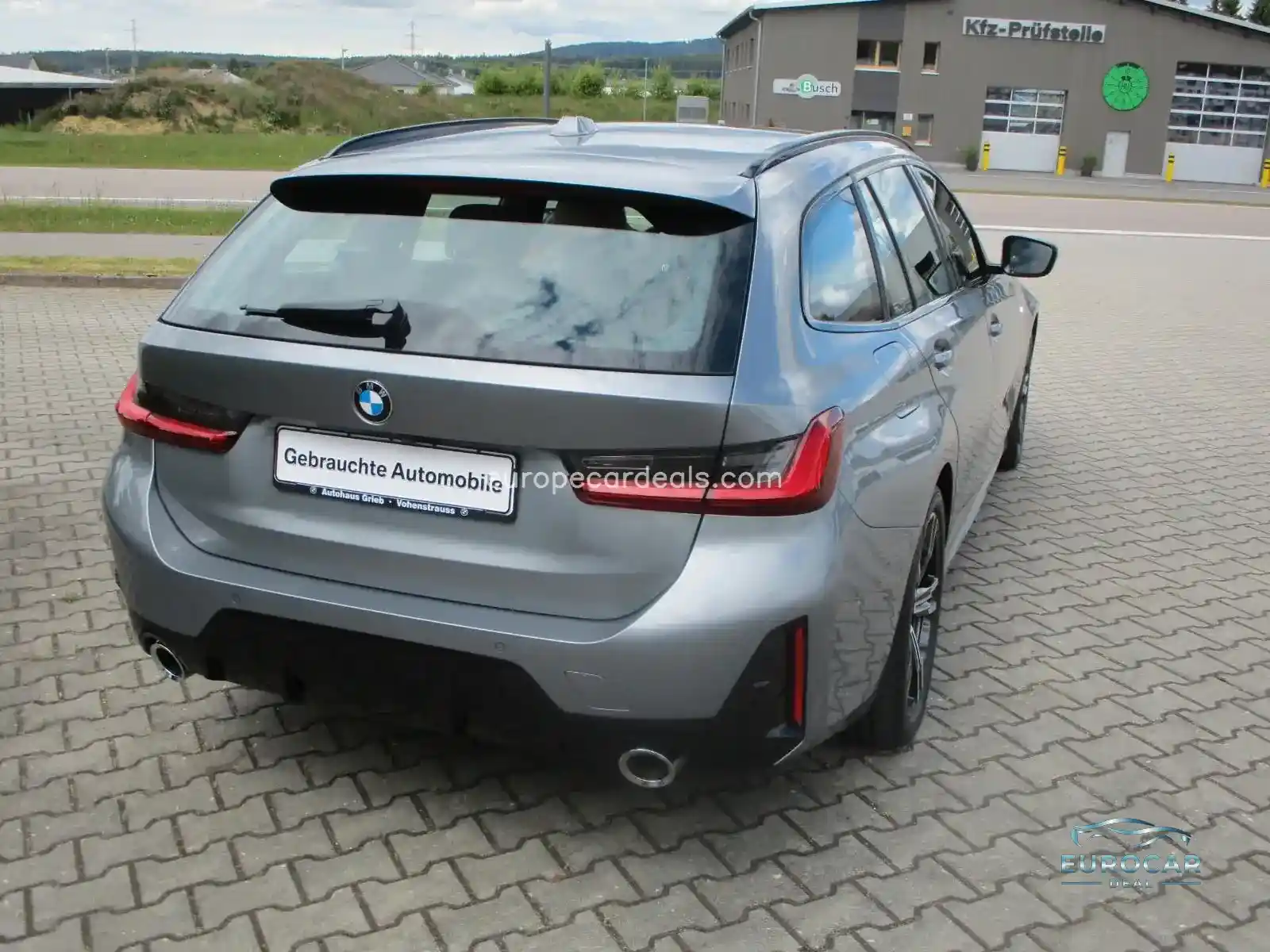 BMW 320