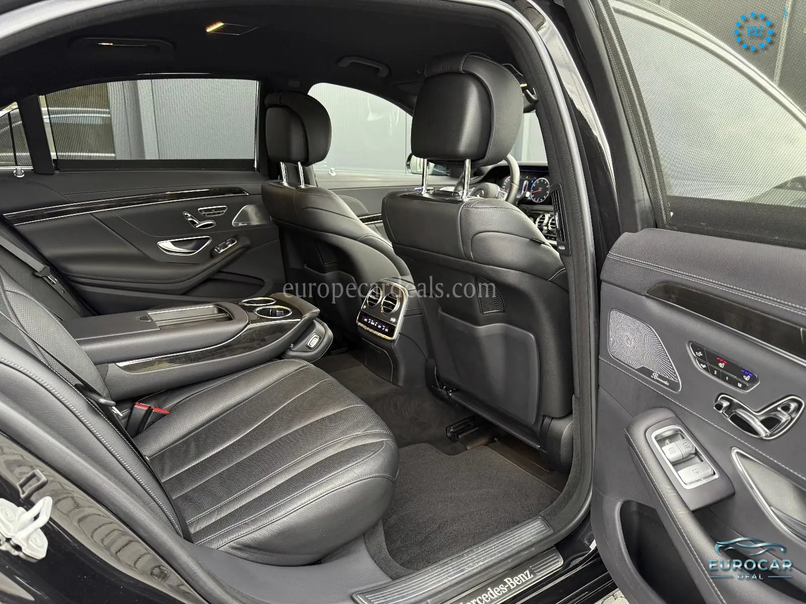 Mercedes-Benz S 560