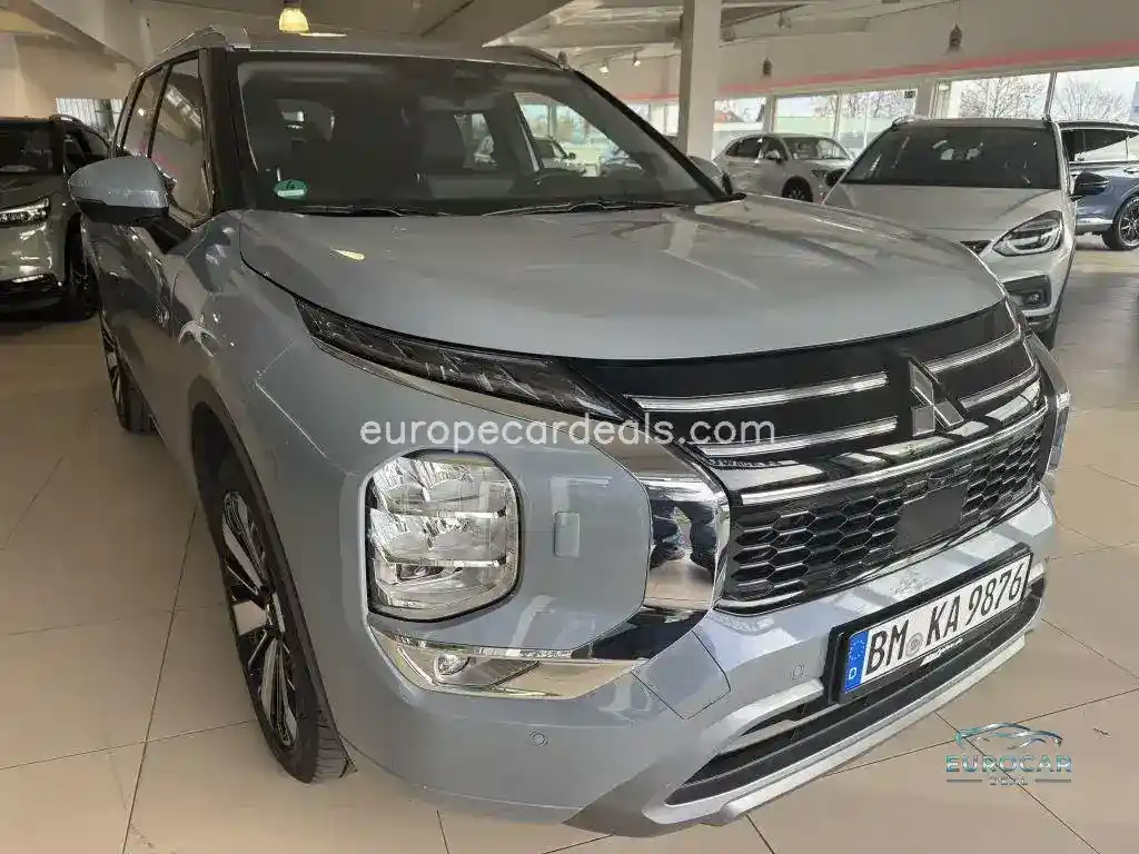 Mitsubishi Plug-in Hybrid Outlander