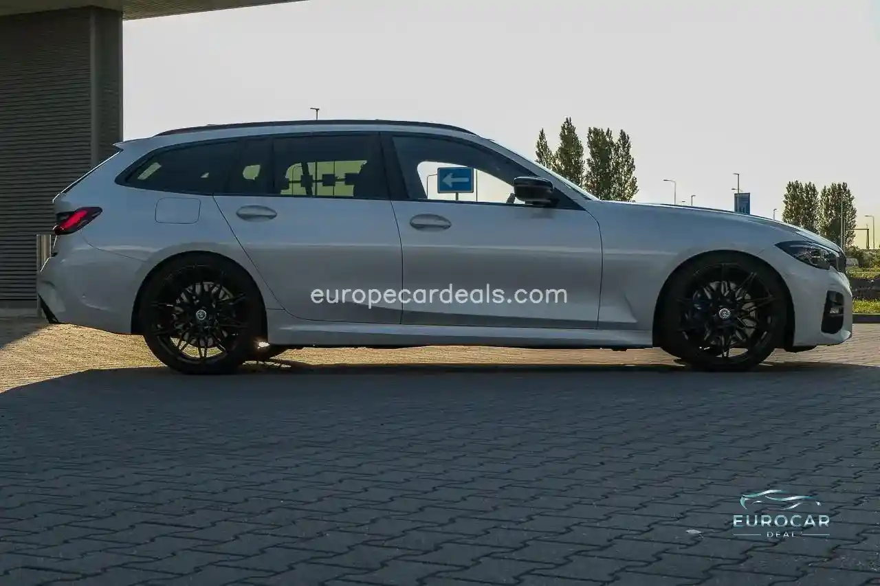 BMW 330