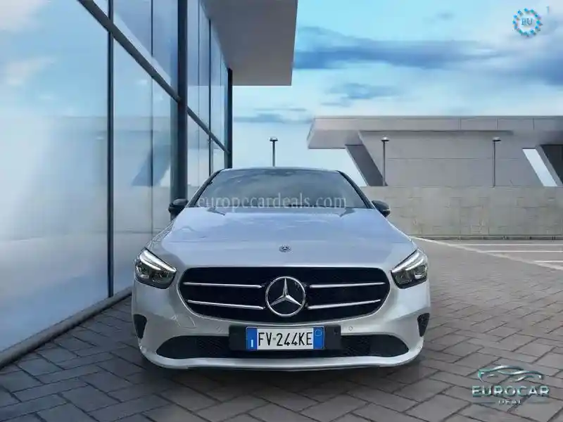 Mercedes-Benz B 180