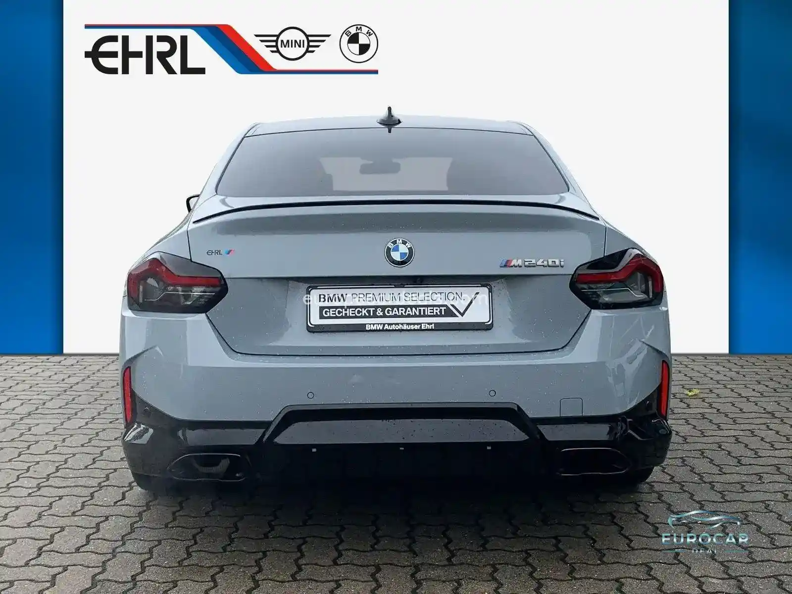 BMW M240i