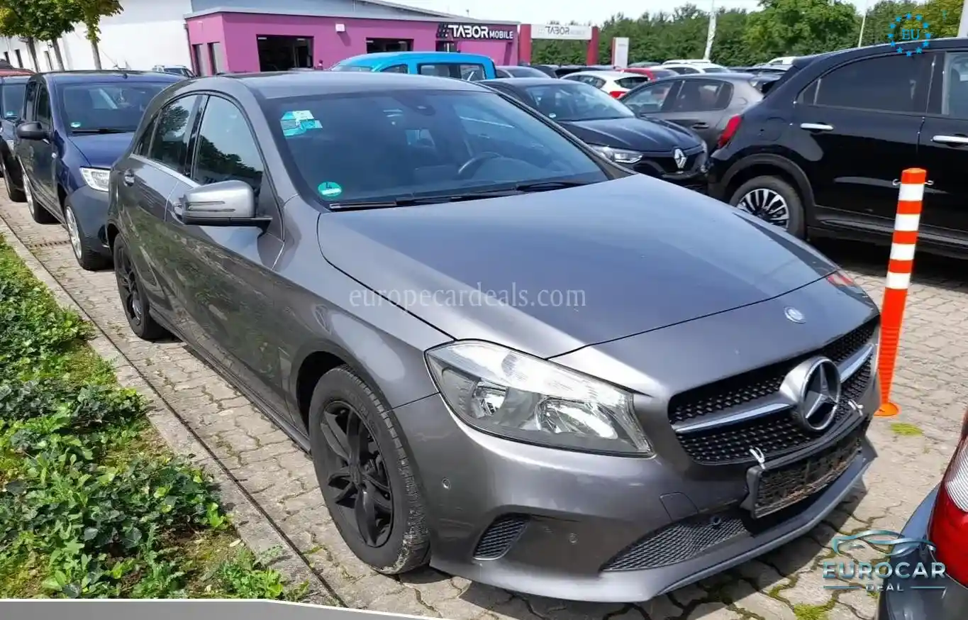 Mercedes-Benz A 180