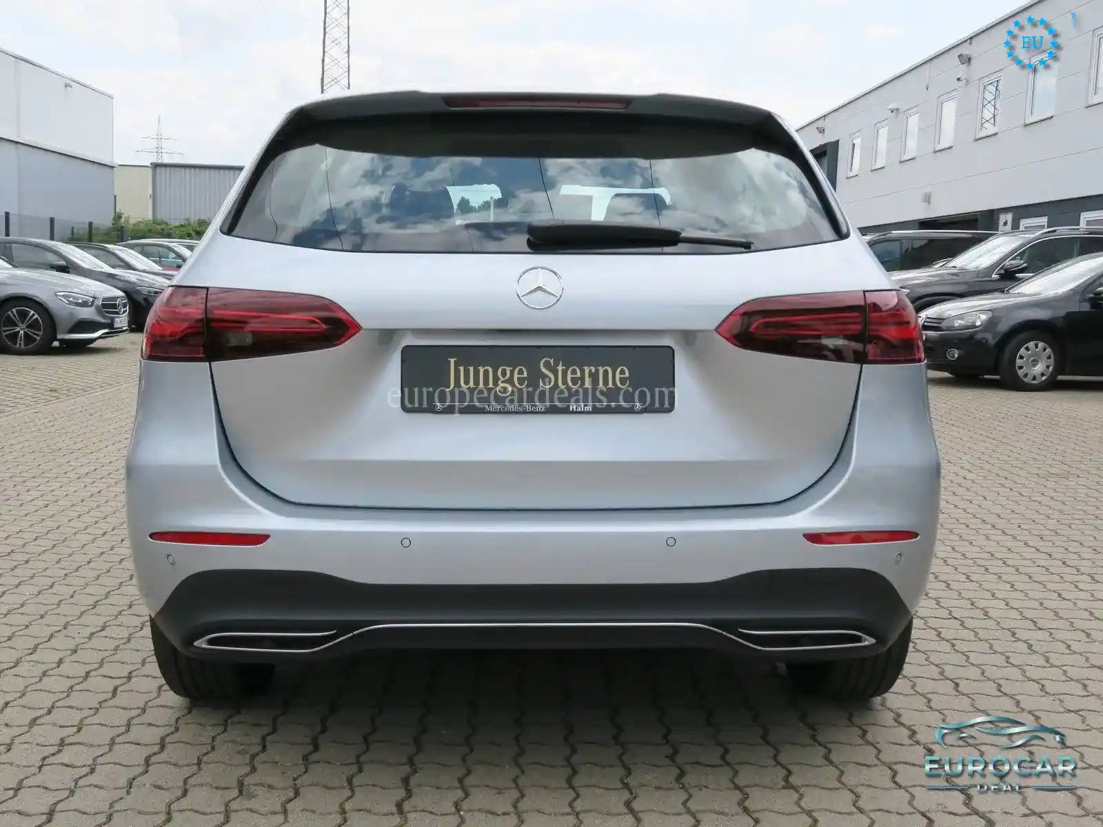 Mercedes-Benz B 180