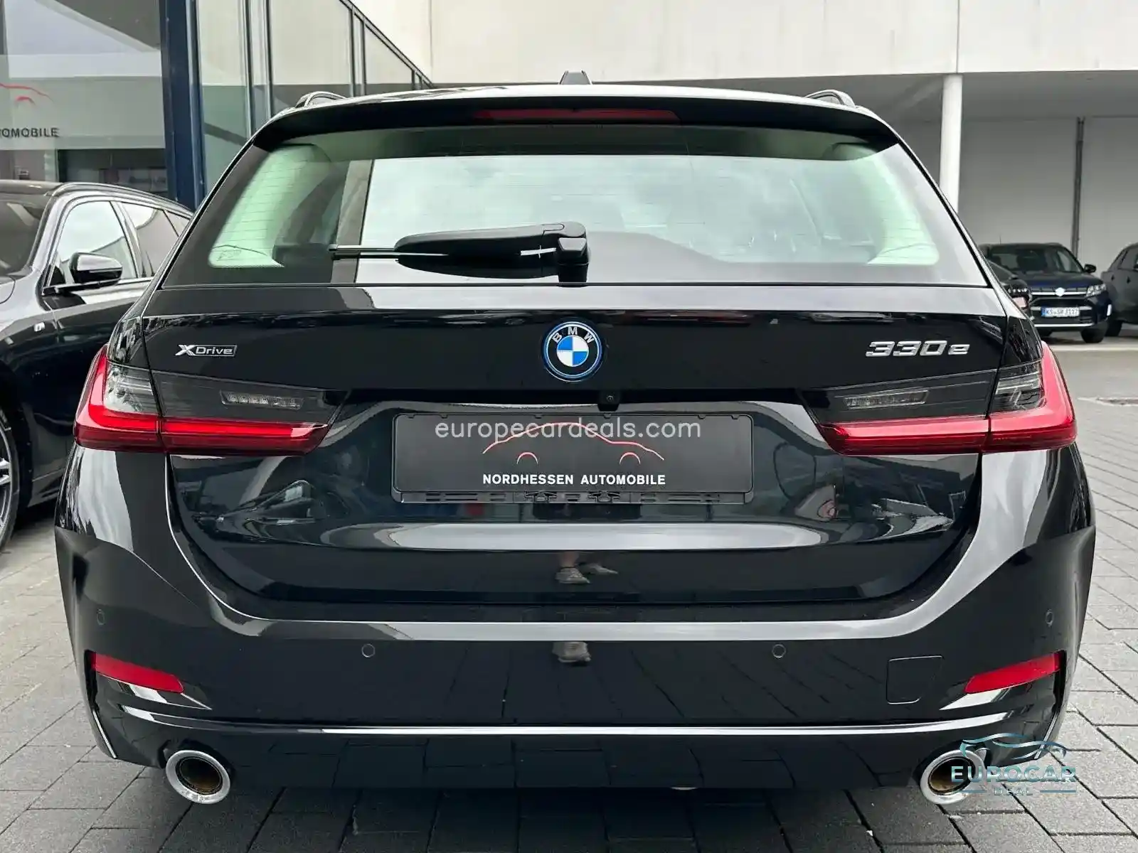 BMW 330