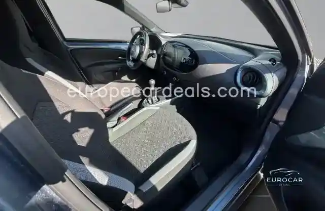 Toyota Aygo (X)