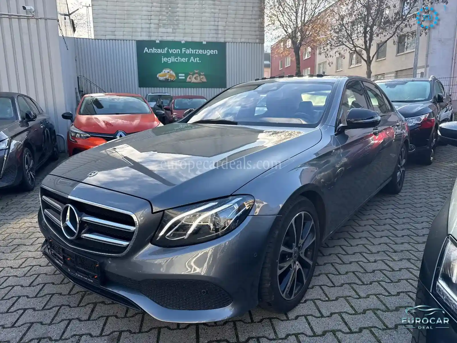 Mercedes-Benz E 200