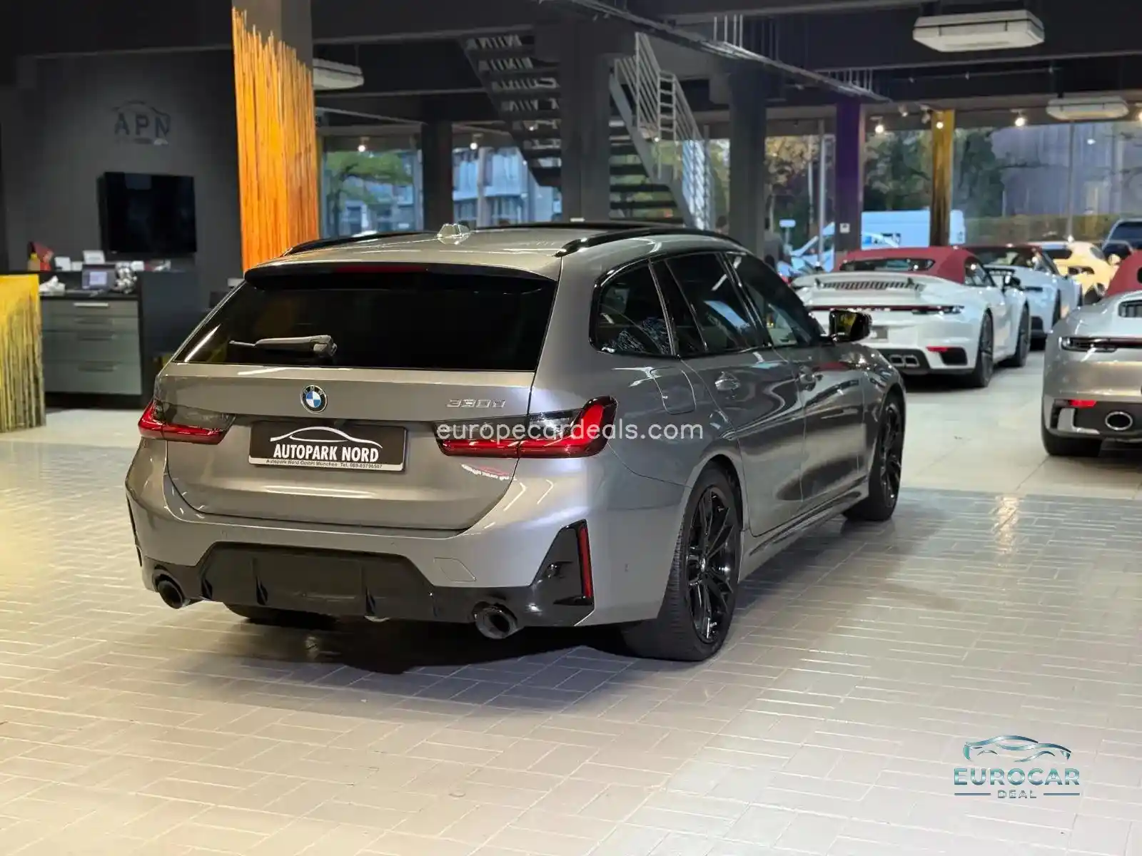 BMW 330