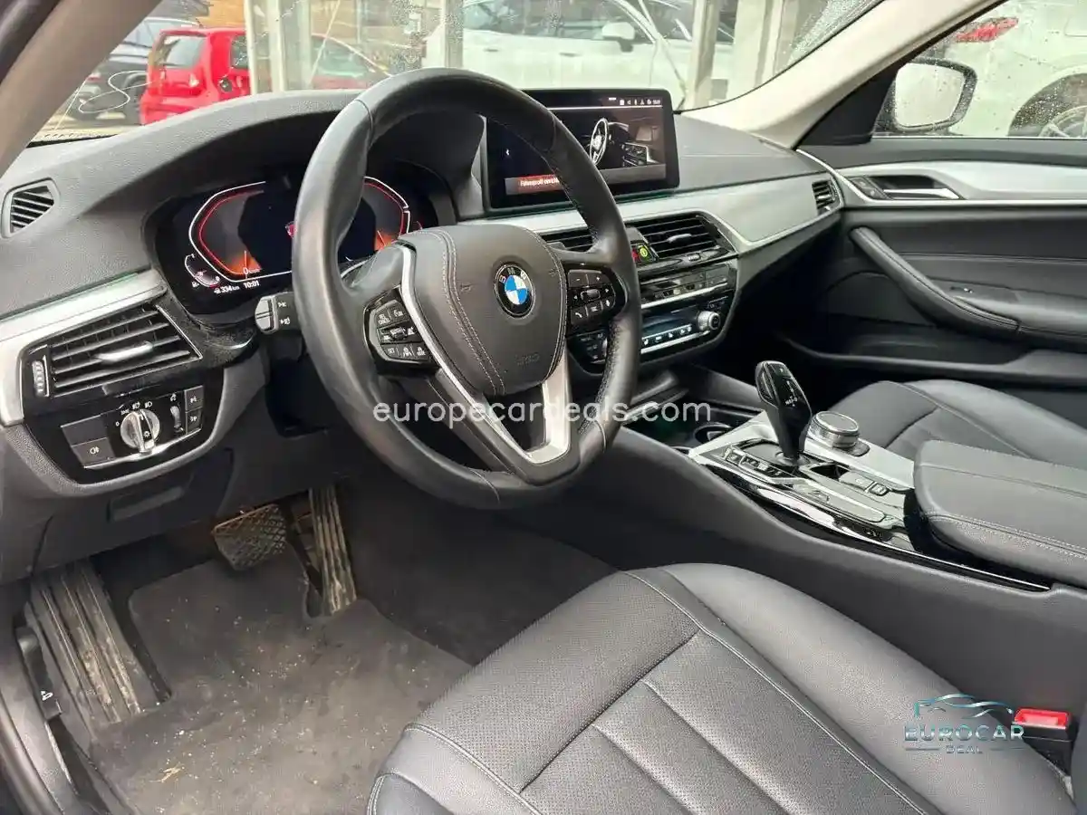 BMW 520
