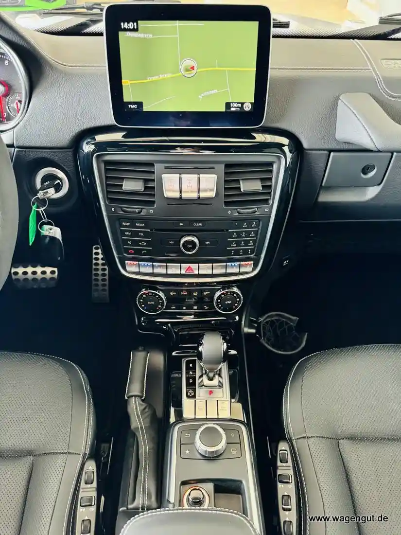 Mercedes-Benz G 500