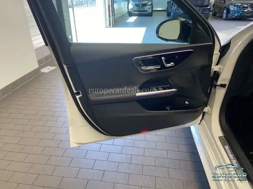 Mercedes-Benz C 220