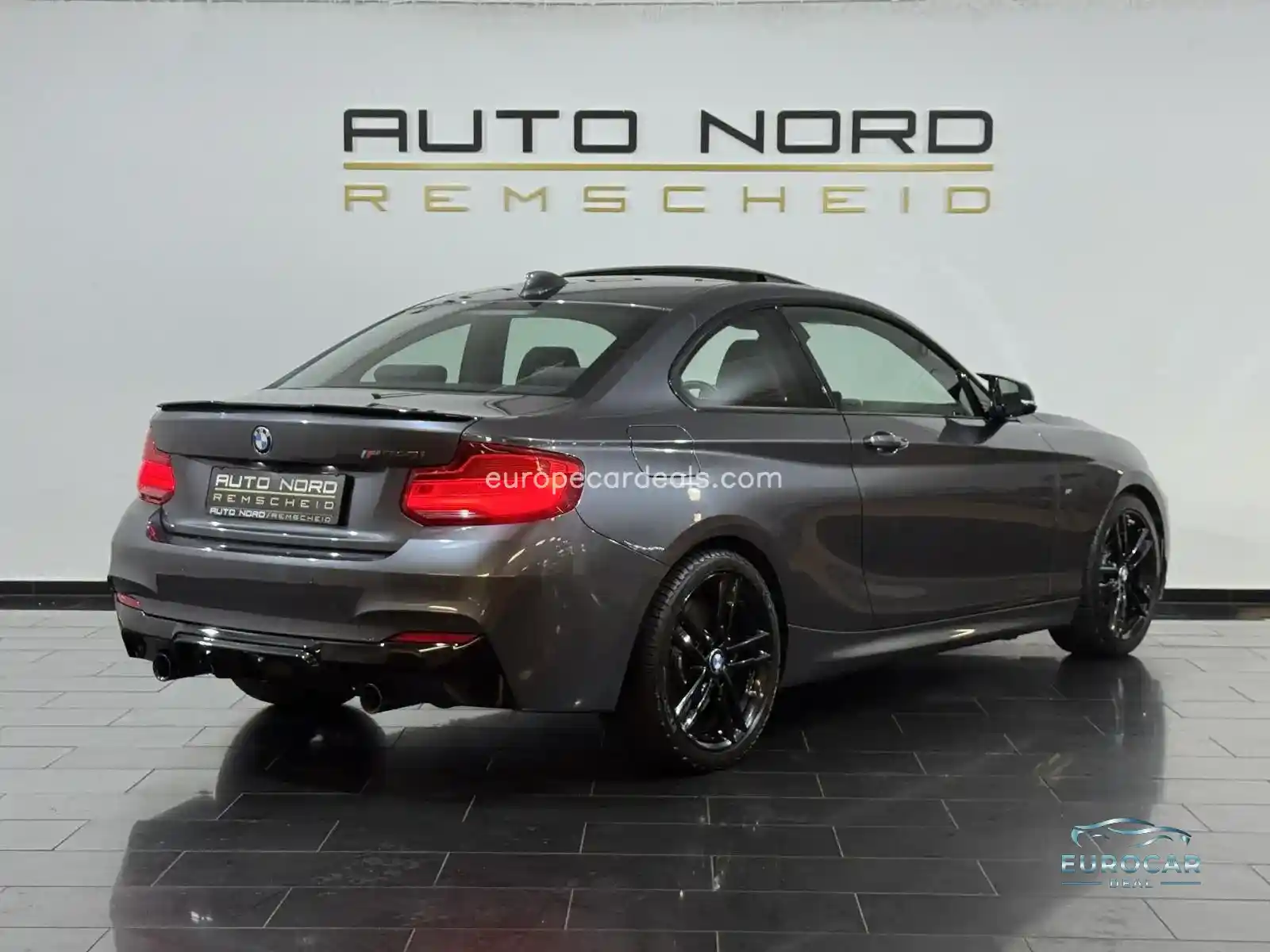 BMW M240i
