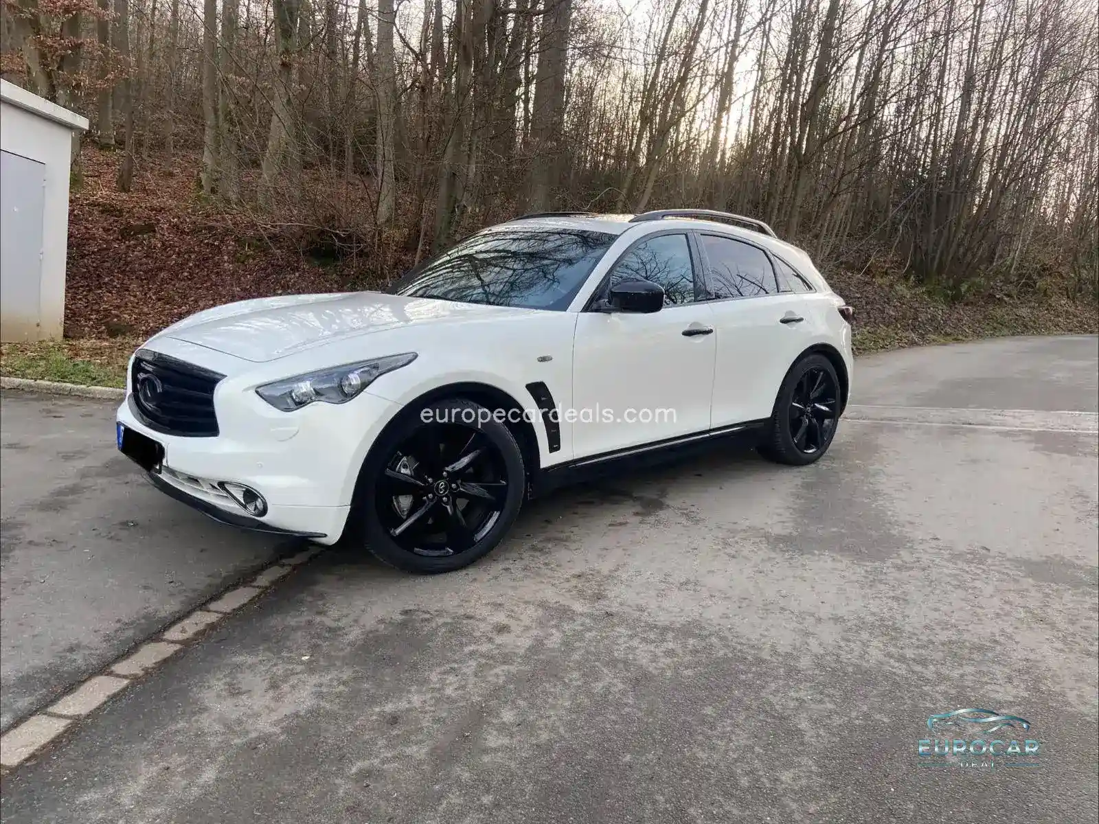 Infiniti QX70