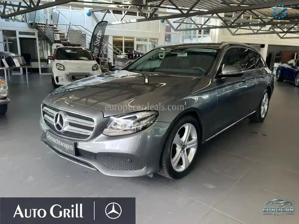 Mercedes-Benz E 220
