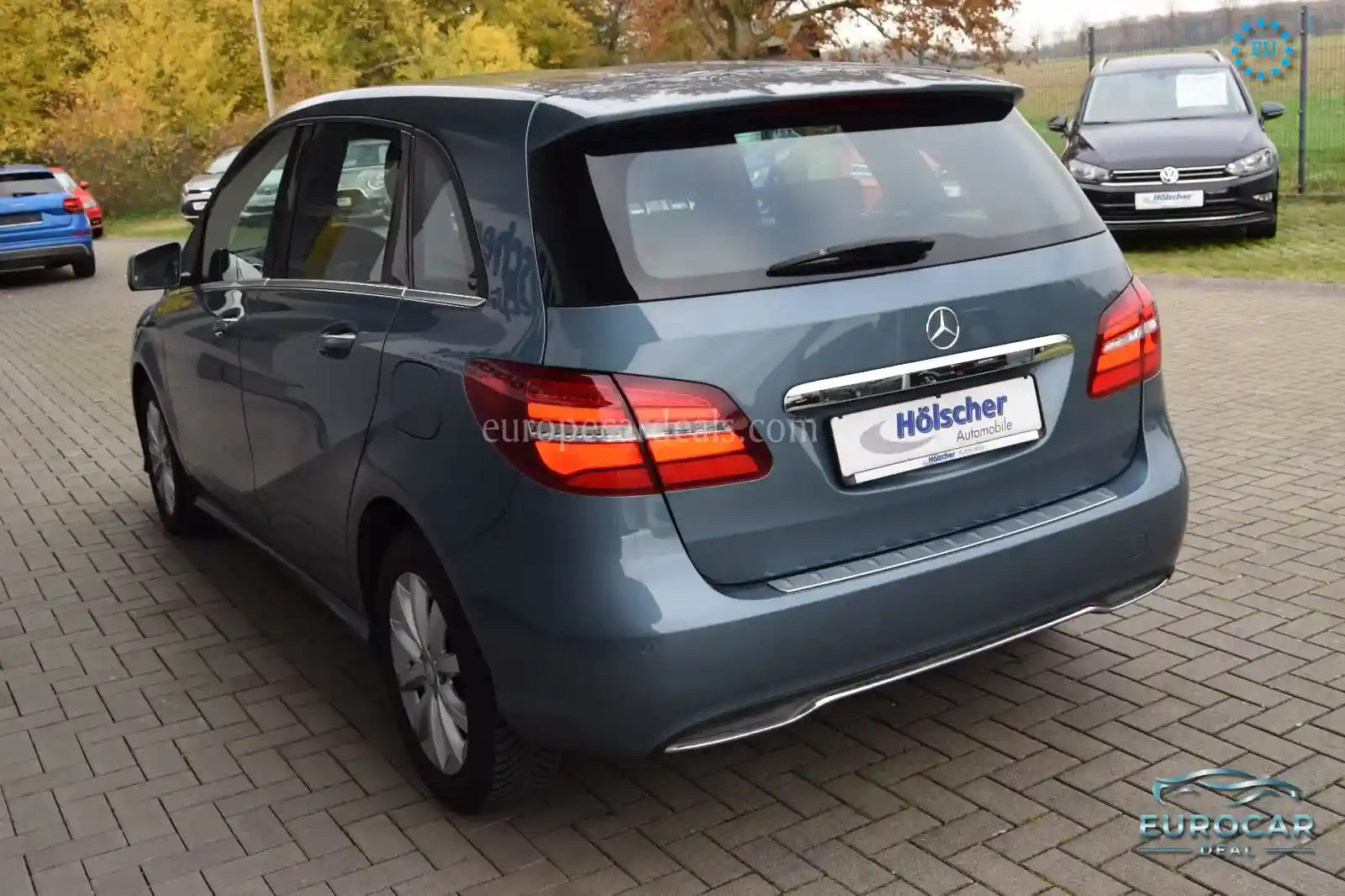 Mercedes-Benz B 180