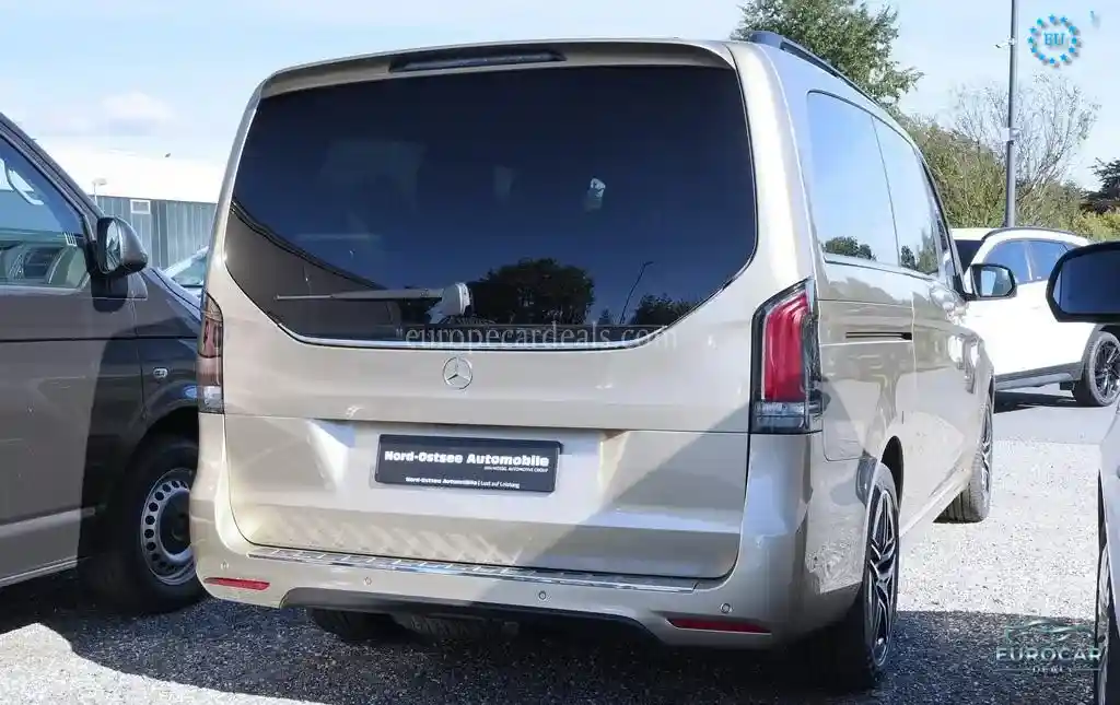 Mercedes-Benz V 250