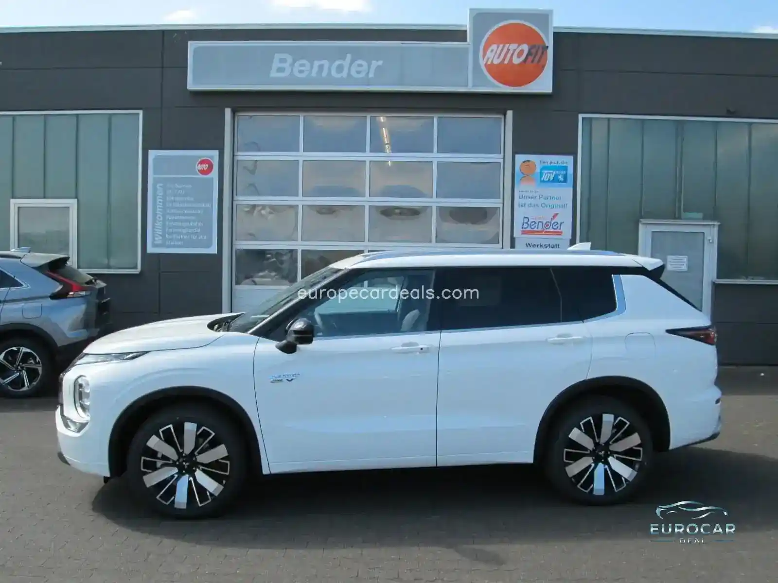 Mitsubishi Plug-in Hybrid Outlander