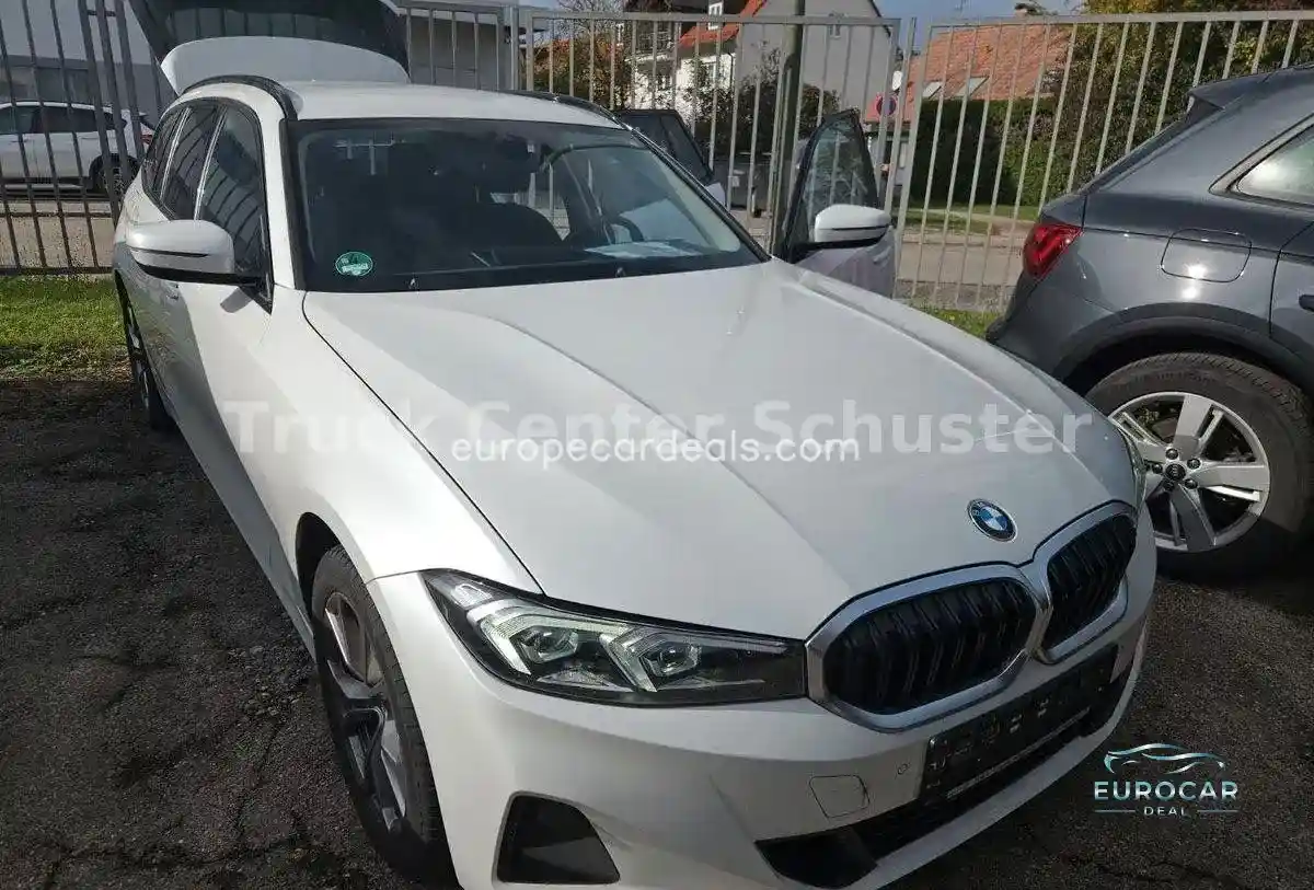 BMW 320