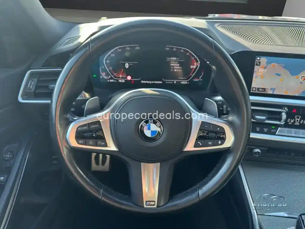 BMW 330