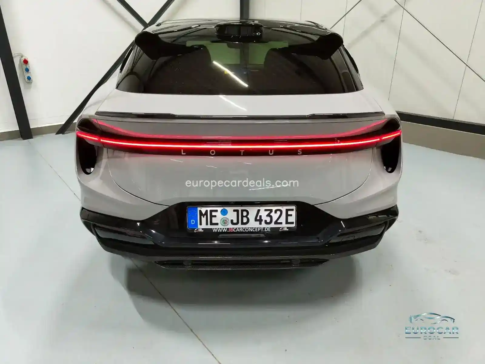 Lotus Eletre