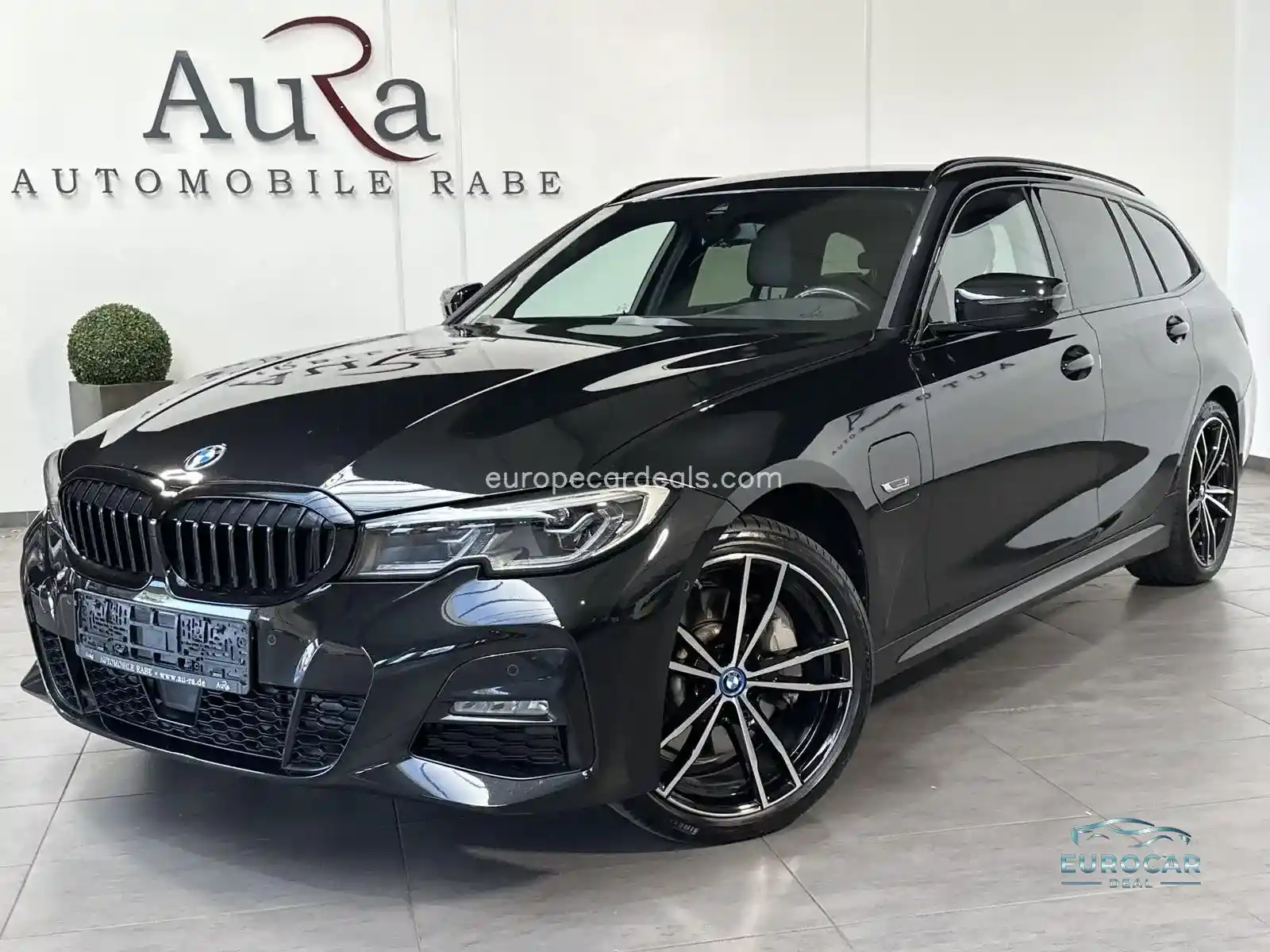 BMW 330