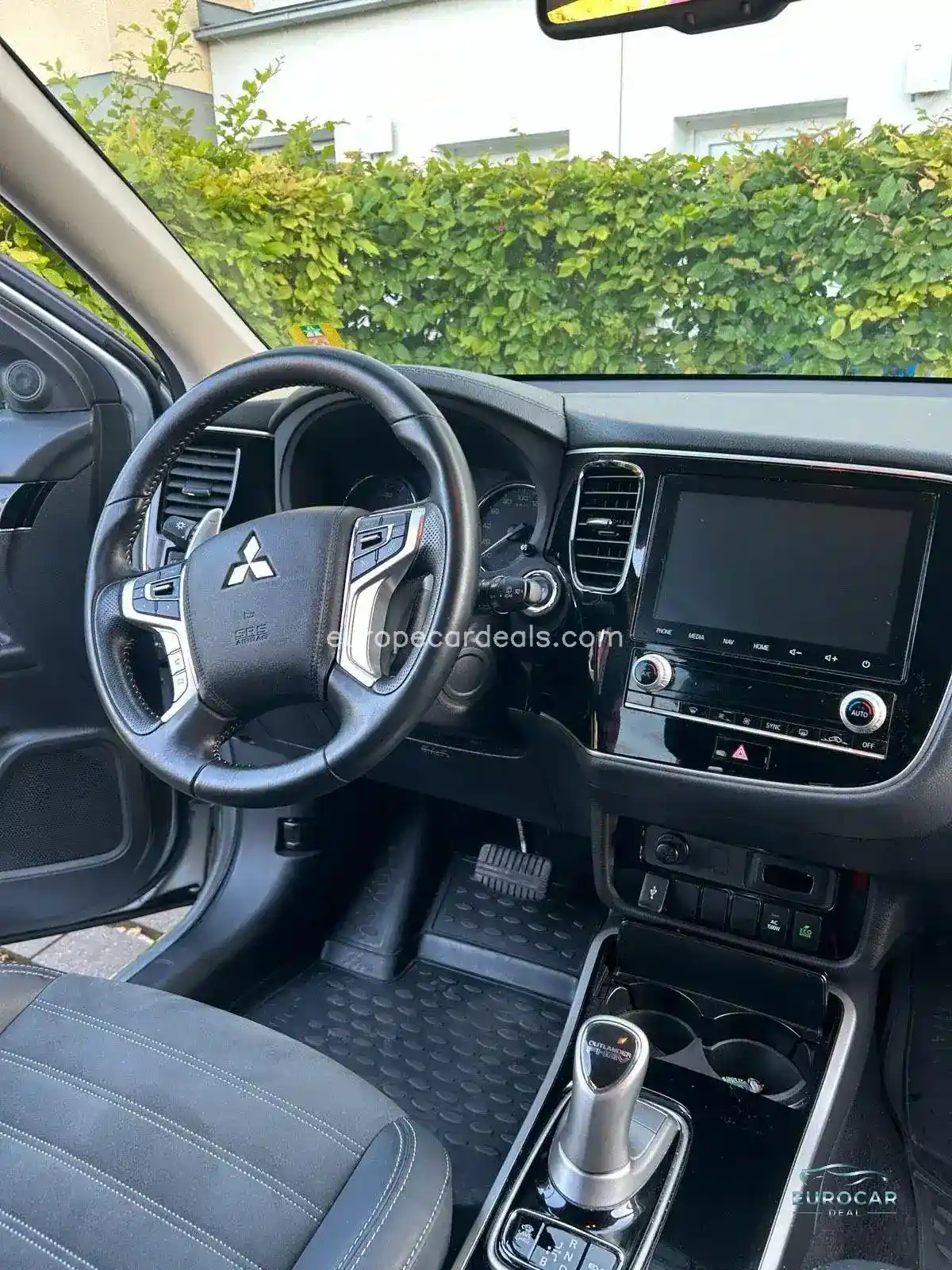 Mitsubishi Plug-in Hybrid Outlander