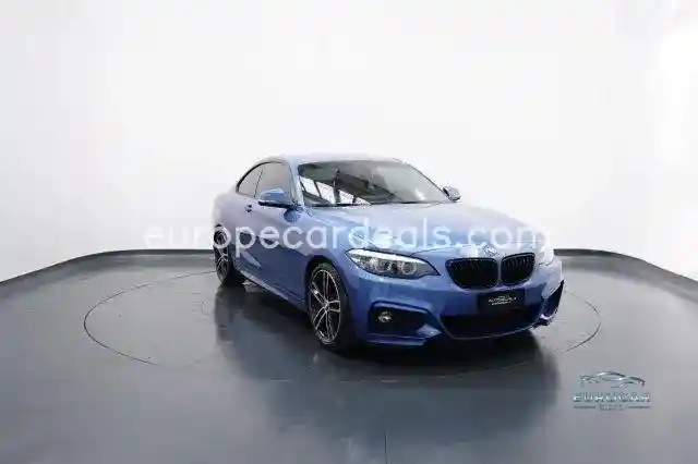 BMW 230