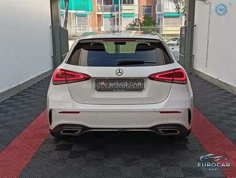 Mercedes-Benz A 220
