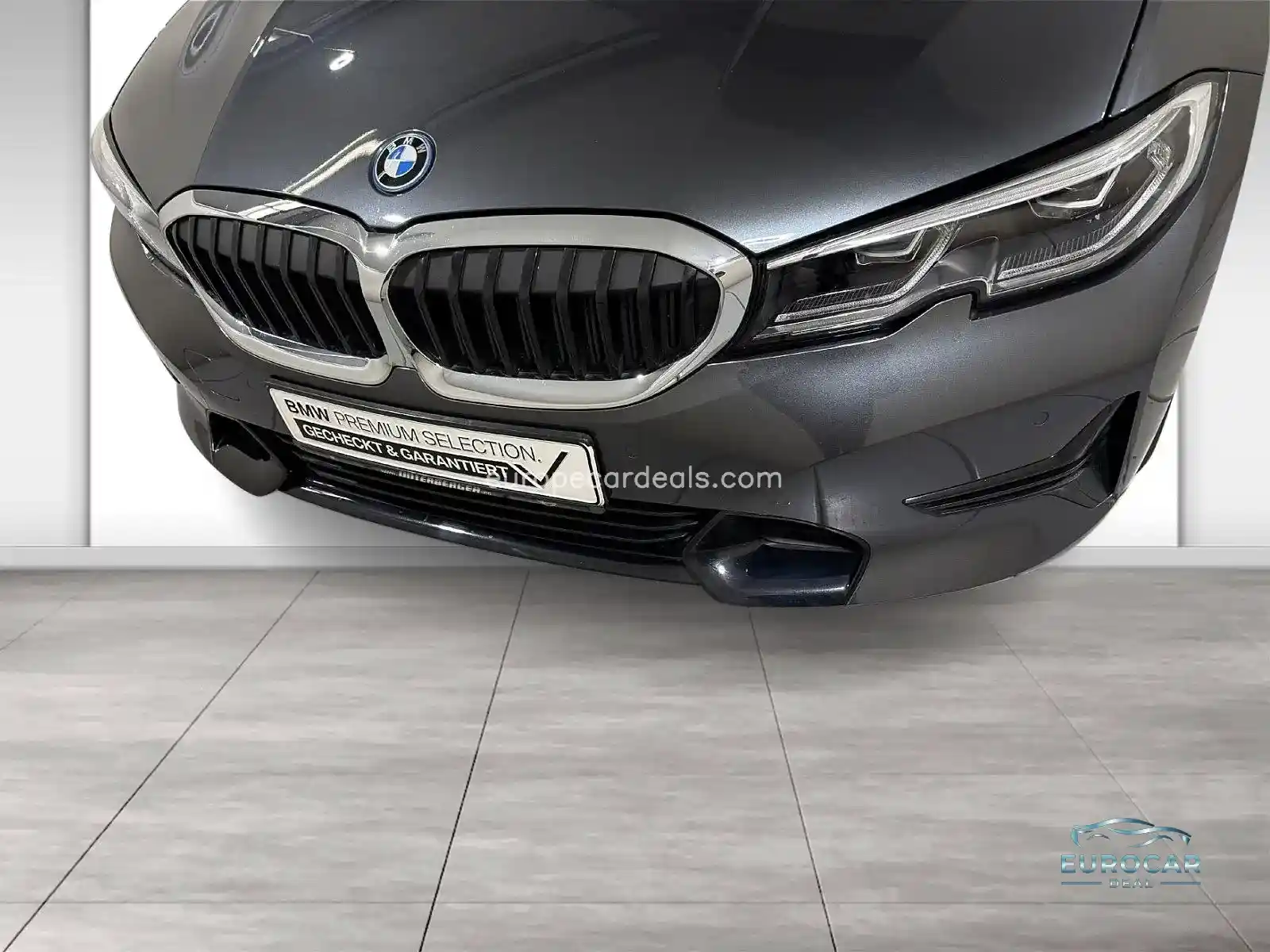 BMW 330