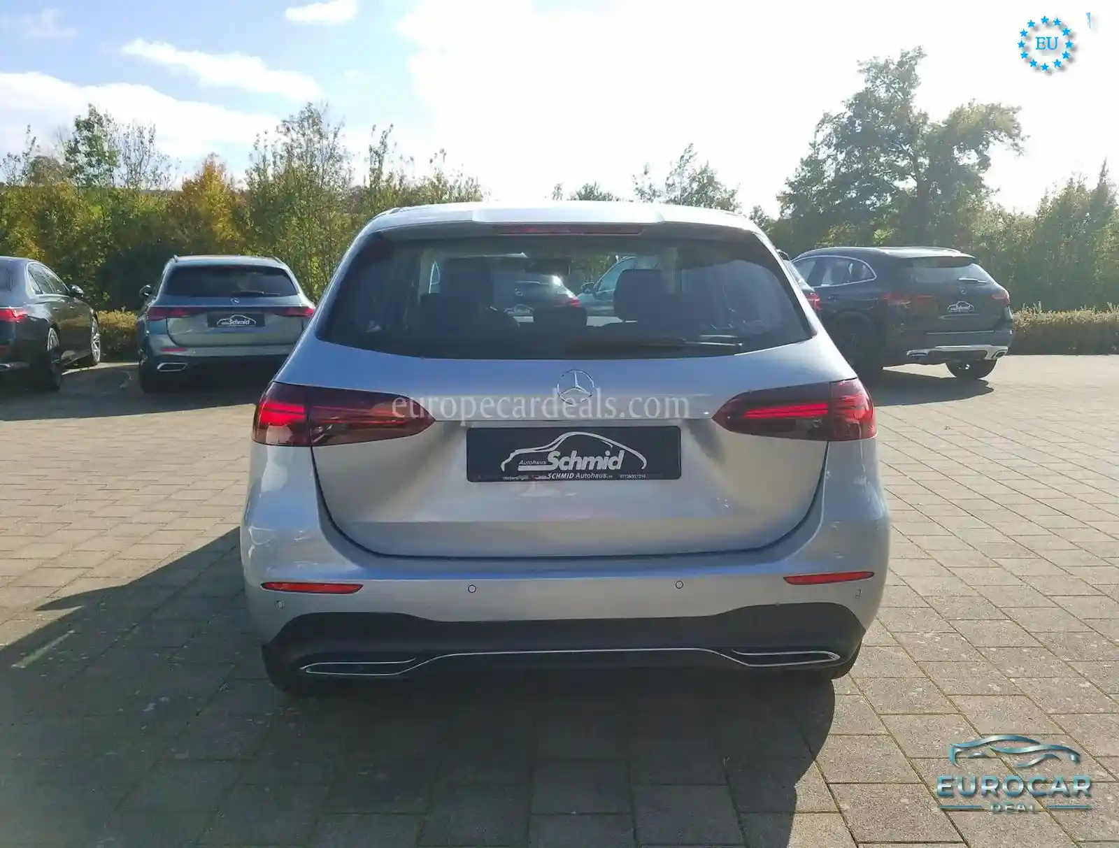 Mercedes-Benz B 180