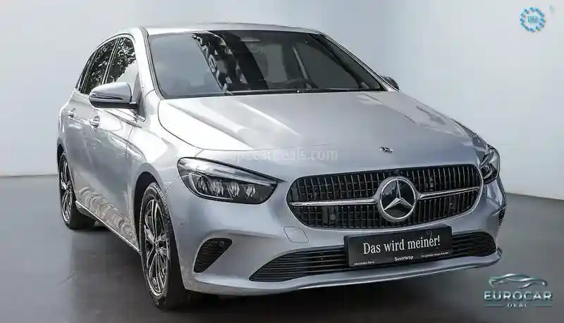 Mercedes-Benz B 180