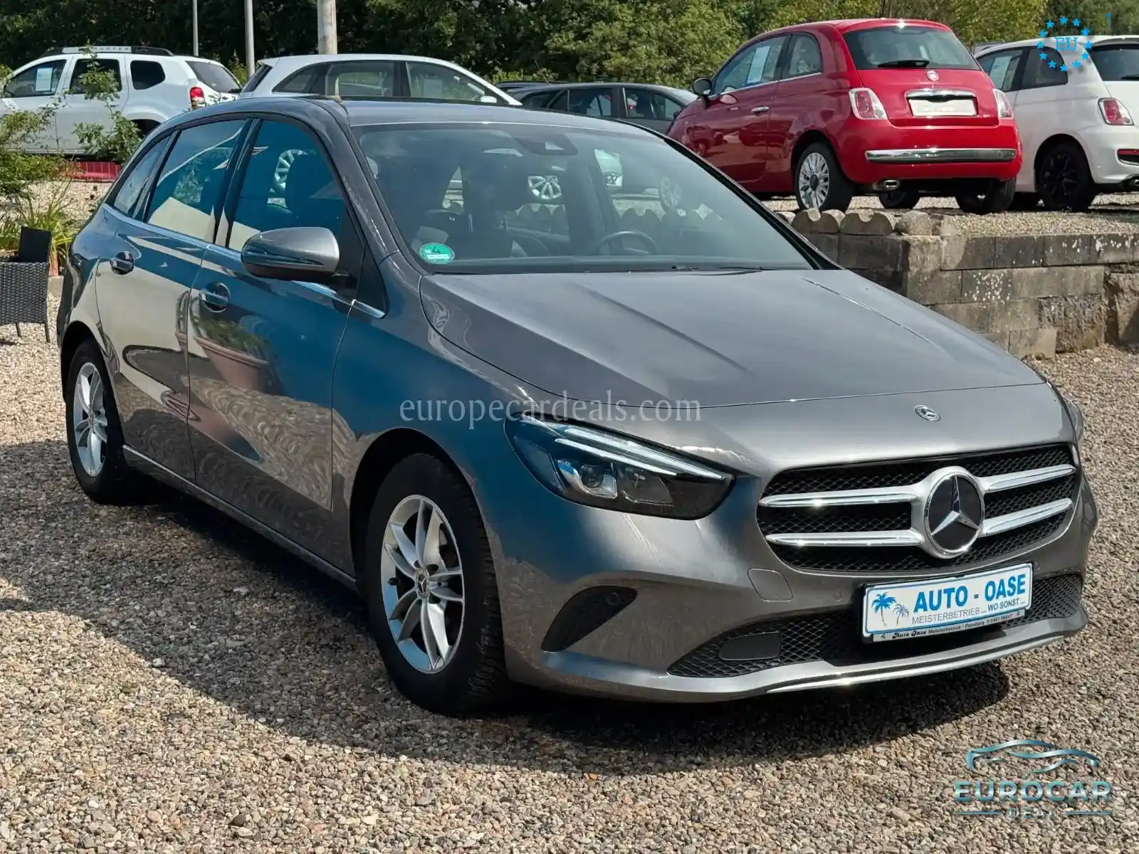 Mercedes-Benz B 180