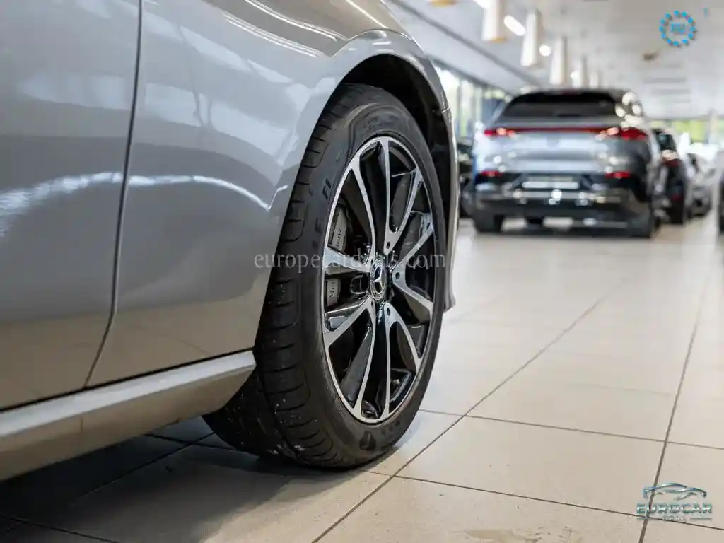 Mercedes-Benz E 400